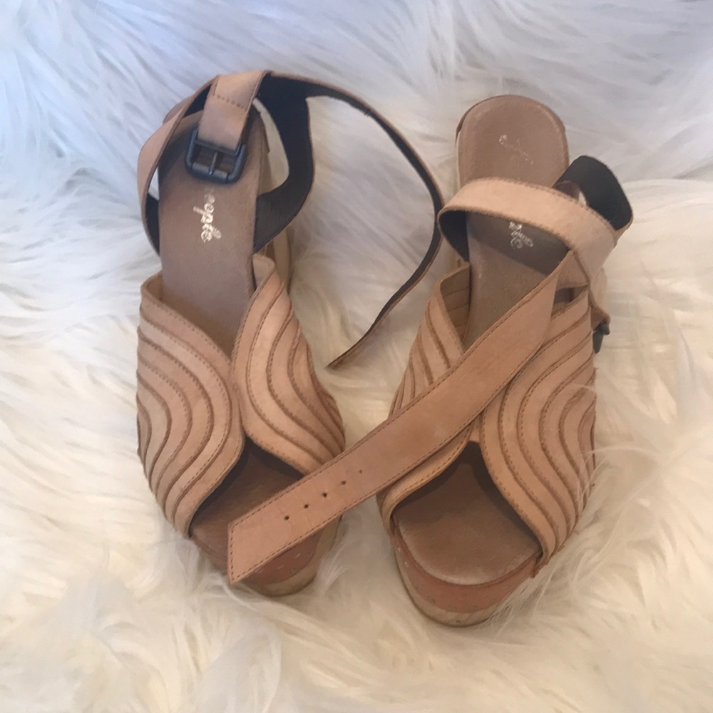 Free People Tan Strappy Sandals